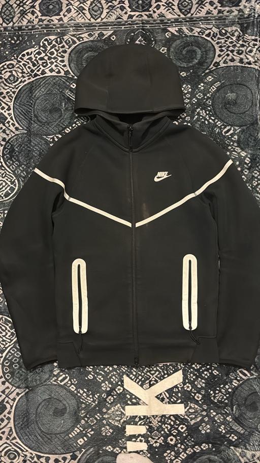 Buy & Sell Sands End South West London - Photos for Nike reflective tech fleece black