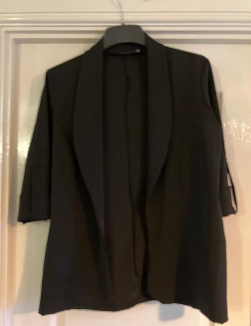 Buy & Sell Mansfield Town Centre Mansfield - Photos for Pretty Little Thing black jacket size 10