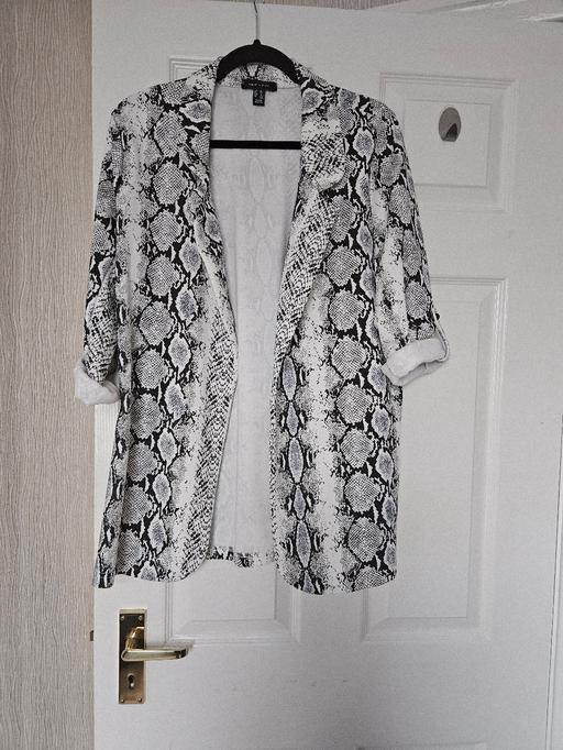 Buy & Sell Newton Doncaster - Photos for New Look jacket, size 14..NEW without tags.