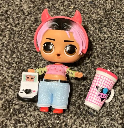 Buy & Sell Forest Town Mansfield - Photos for LOL Doll