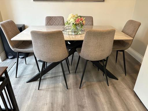 Buy & Sell Pitsea Basildon - Photos for Dining Table & Chairs