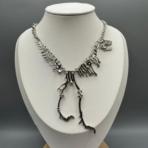 Buy & Sell Tyseley Birmingham - Photos for Unusual T-Rex Skeleton Necklace