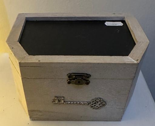 Buy & Sell Shirley Solihull - Photos for Brand new box