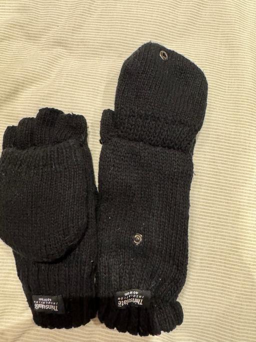 Buy & Sell New Eltham South East London - Photos for Ladies fingerless gloves with covers