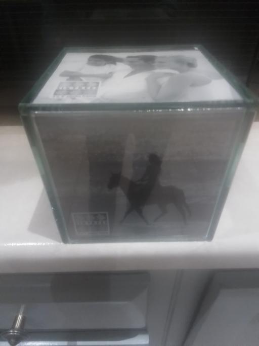 Buy & Sell Streetly Walsall - Photos for NEW GLASS CUBE PHOTO FRAME