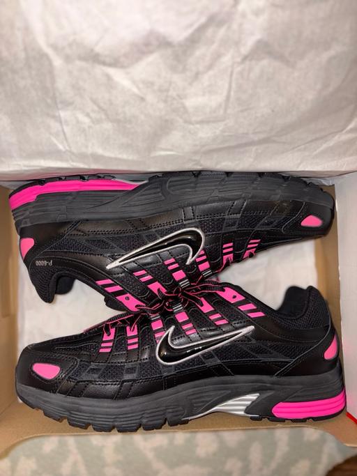 Buy & Sell Goodmayes East London - Photos for Nike P-6000 Pink Blast Metallic Silver Black