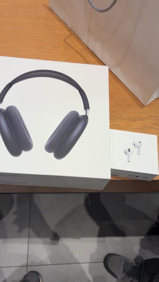 Buy & Sell Beckton East London - Photos for AirPods Max