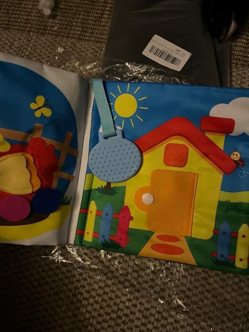 Buy & Sell Wednesfield Wolverhampton - Photos for Soft sensory baby book