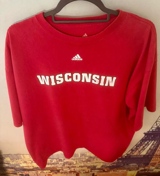 Buy & Sell Stalham North Norfolk - Photos for Adidas Bucky Badger Oversized T-Shirt