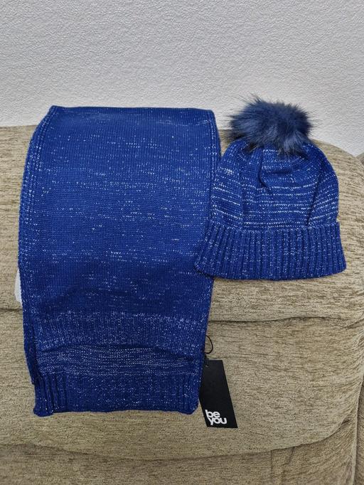 Buy & Sell Ramsgate Thanet - Photos for bn sparkly hat and scarf set