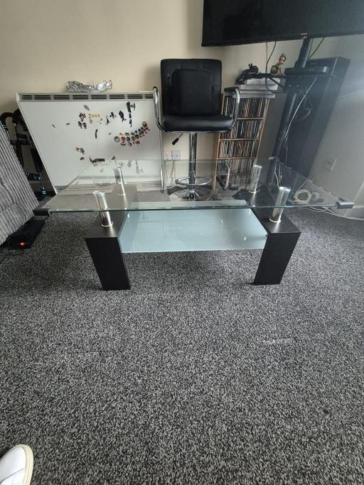 Buy & Sell Blackheath South East London - Photos for 2 Tier glass coffee table