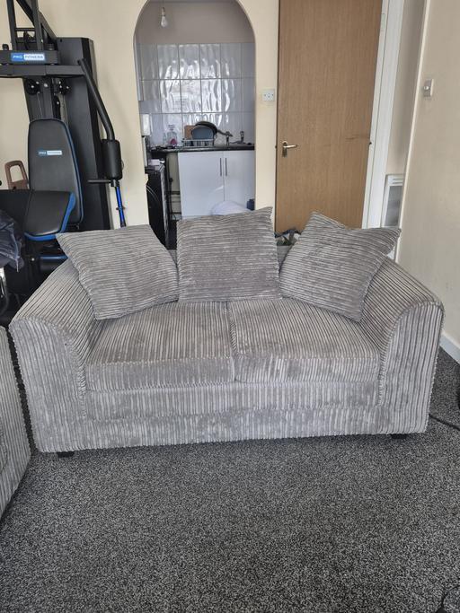 Buy & Sell Lewisham South East London - Photos for Grey corded 2 & 3 seater sofa