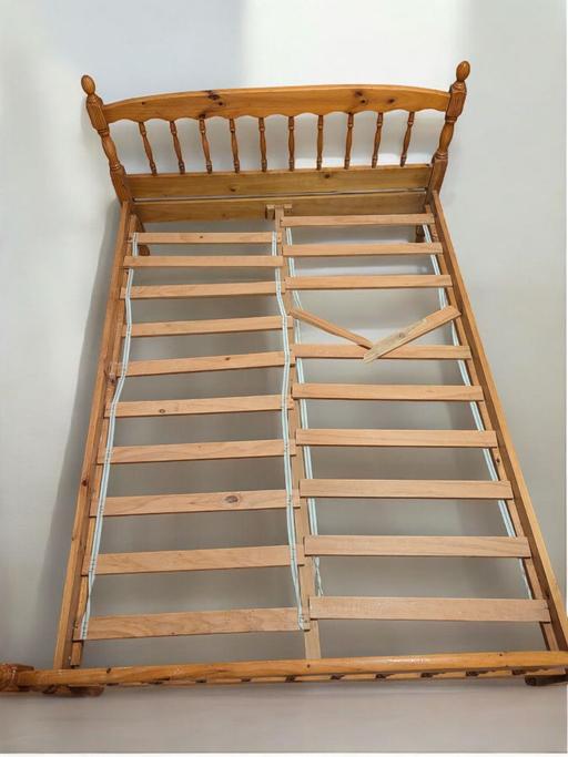 Buy & Sell Waterloo Central London - Photos for Solid Pine Double Bed Frame £28