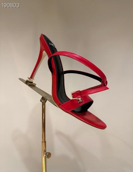 Buy & Sell Watford Three Rivers - Photos for Red Women’s Heels Size 7 Christmas