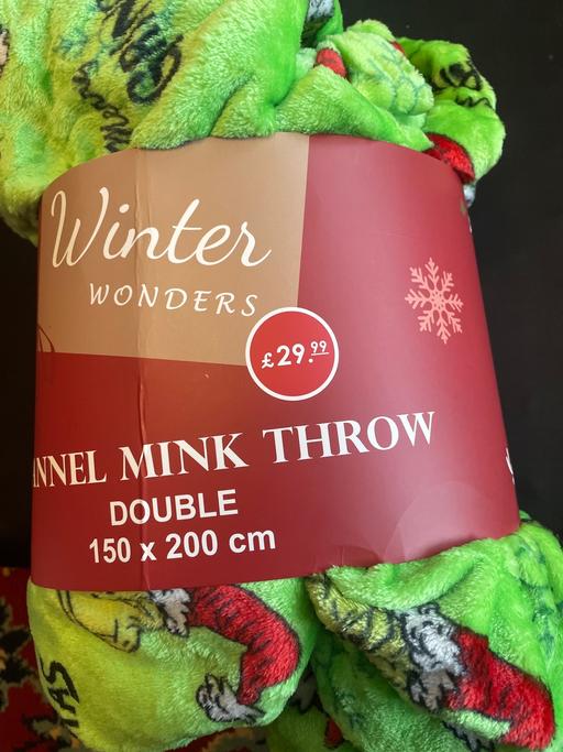 Buy & Sell Stechford Birmingham - Photos for Double grinch fleece throw