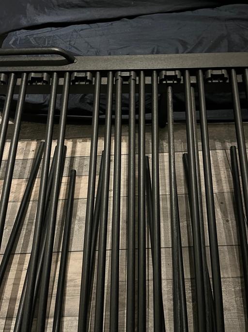 Buy & Sell North Wingfield North East Derbyshire - Photos for Metal frame double pull out bed with matresse