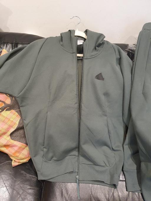 Buy & Sell Lower Sydenham South East London - Photos for mens Adidas khaki tracksuit