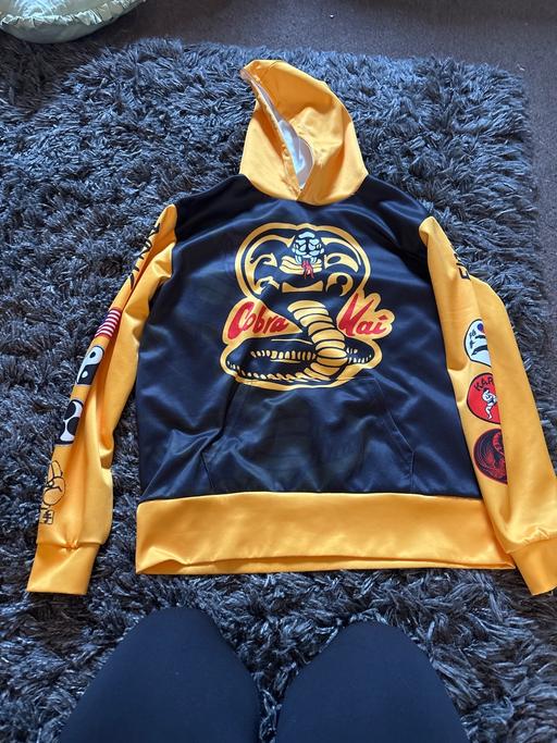 Buy & Sell Gowkshill Midlothian - Photos for Jumper (black and yellow)