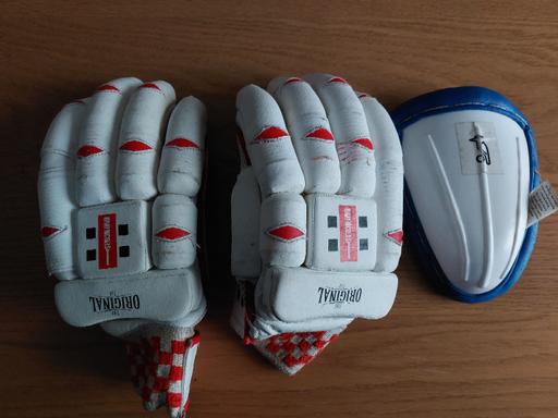Buy & Sell Tividale Sandwell - Photos for Gray-Nicolls Cricket Batting Gloves In good u