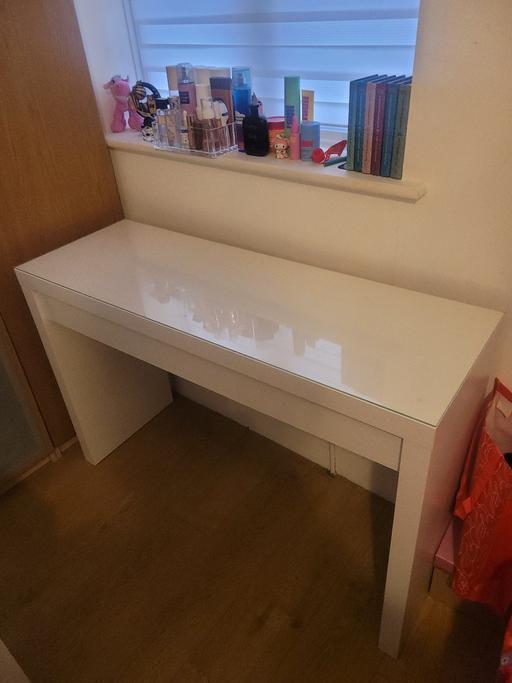 Buy & Sell Walworth South East London - Photos for glass top white ikea dressing table
