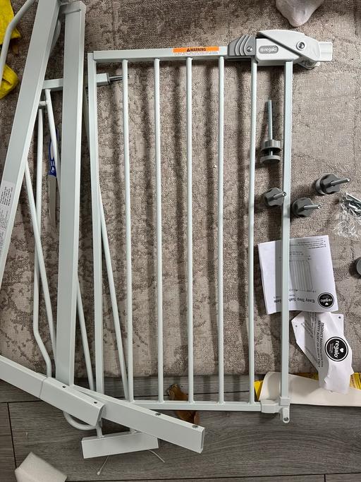 Buy & Sell Sheffield Sheffield - Photos for Regalo easy step safety gate