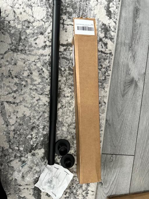 Buy & Sell Sheffield Sheffield - Photos for Extendable closet and cupboard rail