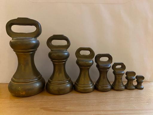 Buy & Sell Bromley Town Centre Bromley - Photos for Antique kitchen scales and assorted weights.