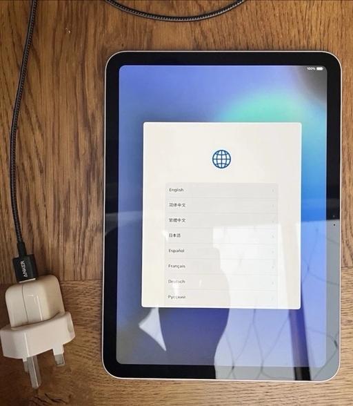 Buy & Sell Netherton Dudley - Photos for iPad 10th Gen 2022 silver excellent condition