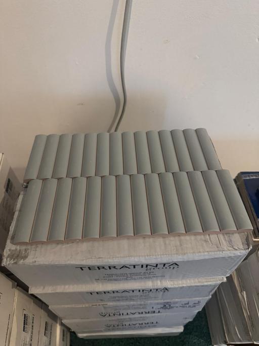 Buy & Sell Waddon South East London - Photos for TERRATINTA tiles