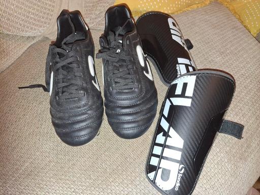 Buy & Sell Essington Wolverhampton - Photos for football boots with shin pads