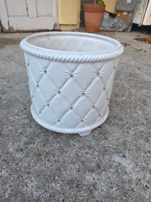 Buy & Sell Battersea South West London - Photos for beautiful planter