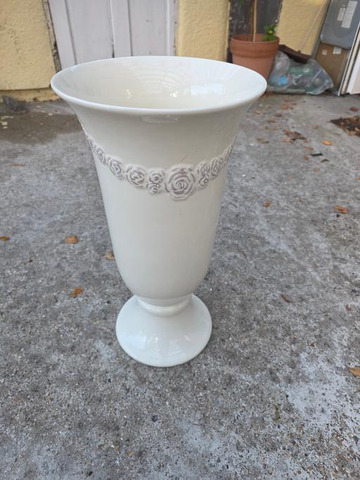 Buy & Sell Cranford Hounslow - Photos for Beautiful planter