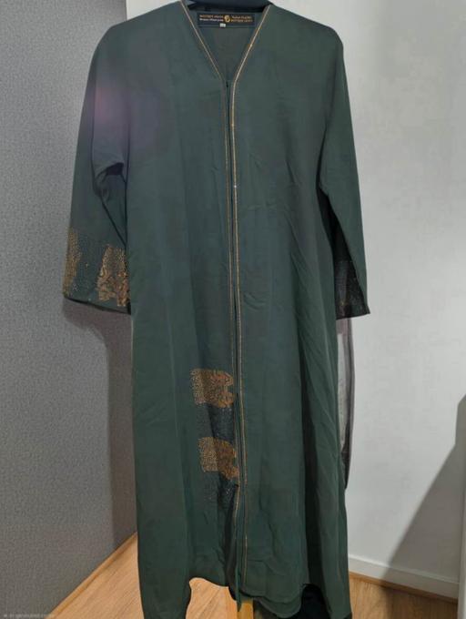 Buy & Sell Heron Quays East London - Photos for Dark sage green and gold open abaya