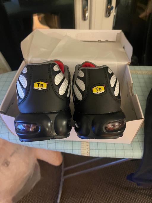 Buy & Sell Moreton-on-Lugg County of Herefordshire - Photos for Silver Nike style trainers