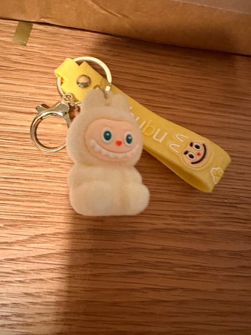 Buy & Sell Heywood Rochdale - Photos for Labubu keychain yellow