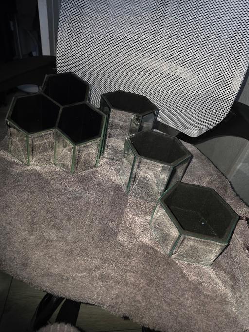 Buy & Sell Cranford Hounslow - Photos for mirror pots