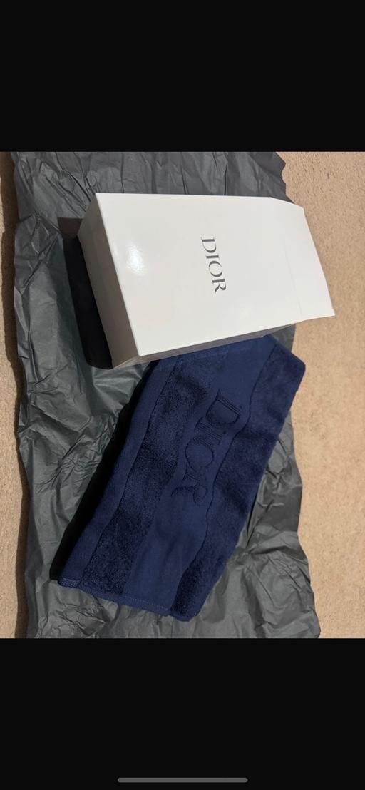 Buy & Sell Kensal Green North West London - Photos for Dior towel bleu