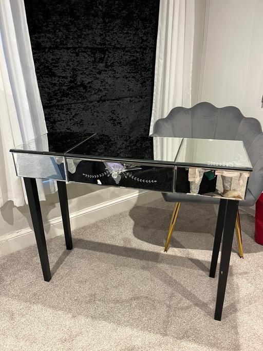 Buy & Sell Feniscowles Blackburn with Darwen - Photos for Glass/mirror Dressing Table