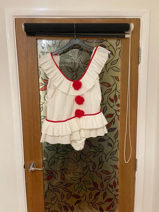 Buy & Sell Moreton-on-Lugg County of Herefordshire - Photos for Clown top