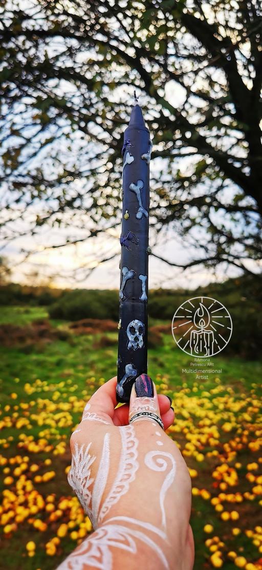 Buy & Sell Wylde Green Birmingham - Photos for 🌙Black Winter Lapis Lazuli Bleeding Candle