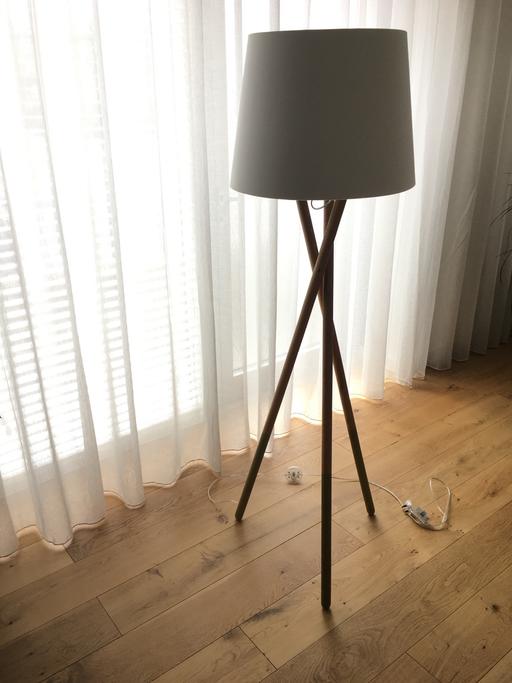 Buy & Sell Islington North London - Photos for Habitat lamp