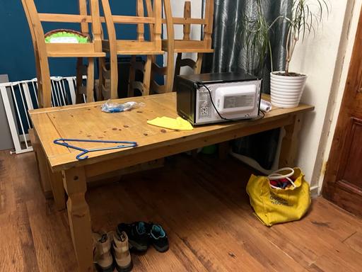 Buy & Sell Hindley Wigan - Photos for FREE Solid Pine Large Dining Table & 6 Chairs