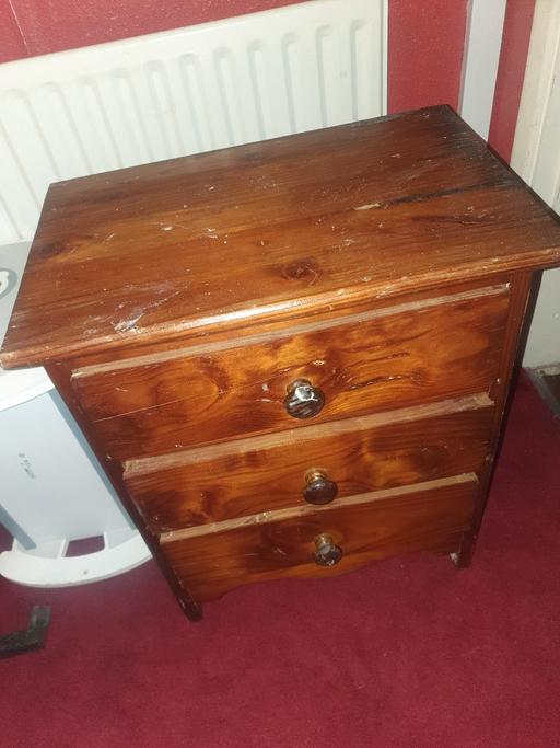 Buy & Sell Pensnett Dudley - Photos for Solid , Chunky , Wooden Chest Of Drawers,