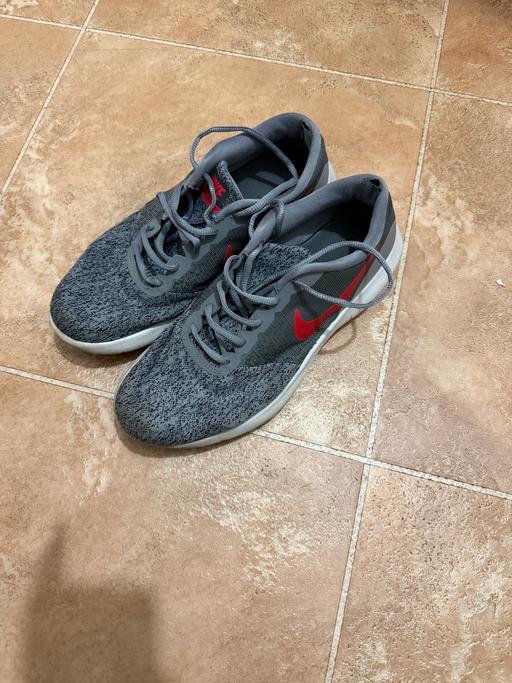 Buy & Sell Riddlesden Bradford - Photos for Nike men trainer size 8