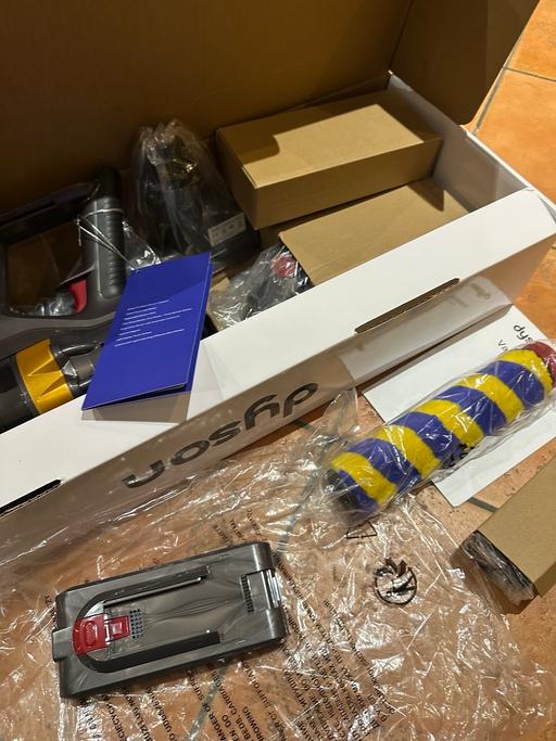 Buy & Sell Dungeness Folkestone and Hythe - Photos for Dyson V15 Detect Absolute