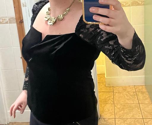 Buy & Sell Hollingwood Chesterfield - Photos for Black velvet long sleeve evening top