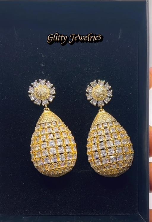 Buy & Sell Netherthorpe Sheffield - Photos for Cubic zirconia earring 