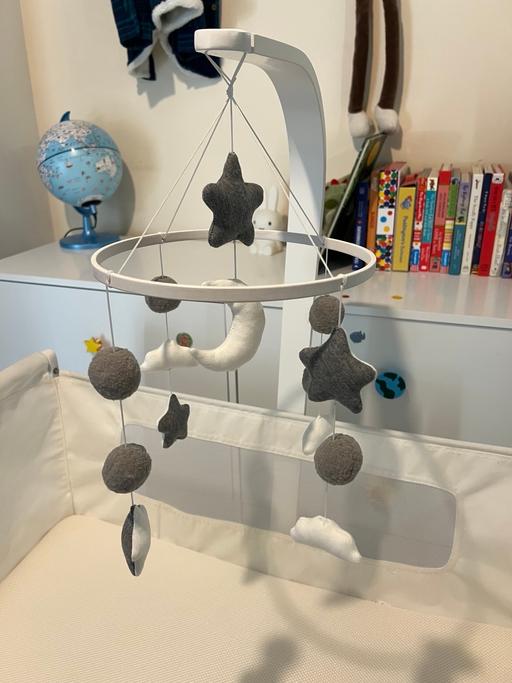 Buy & Sell Ashtead Mole Valley - Photos for SnuzPod3 bedside crib with accessories