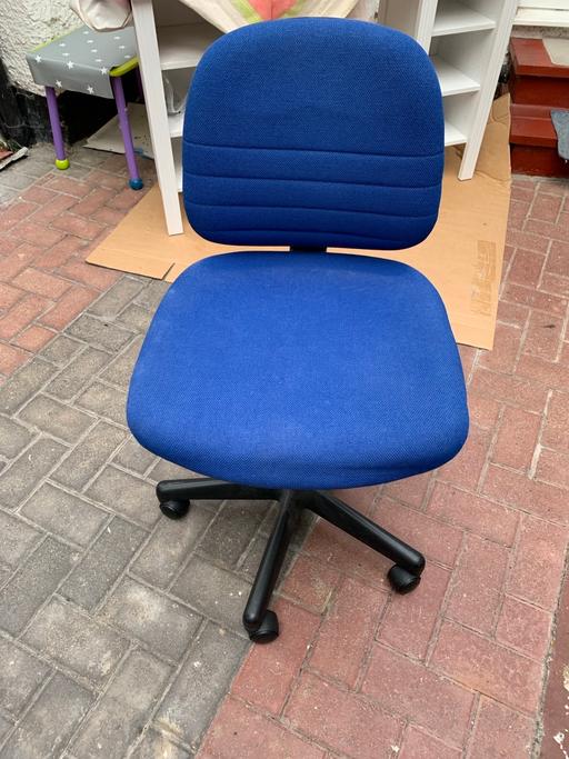 Buy & Sell Wealdstone Harrow - Photos for Office chair for sale. 3 way adjustment.