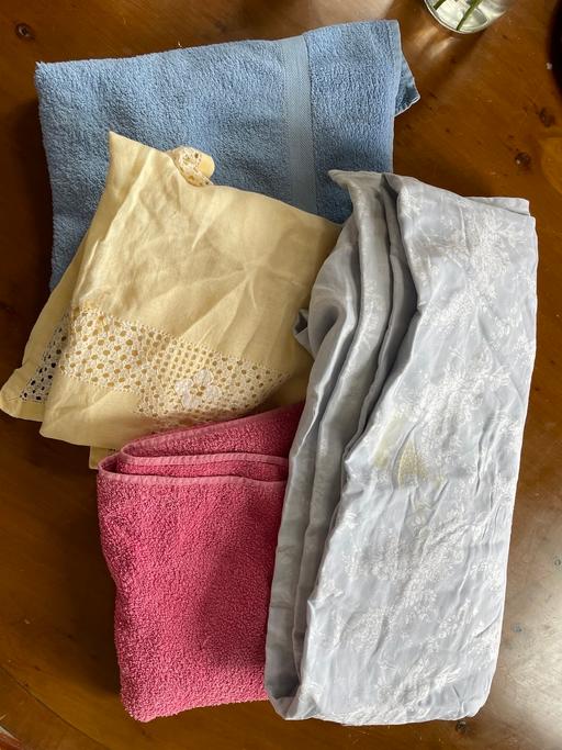 Buy & Sell Islington North London - Photos for Assorted towels and bedlinen